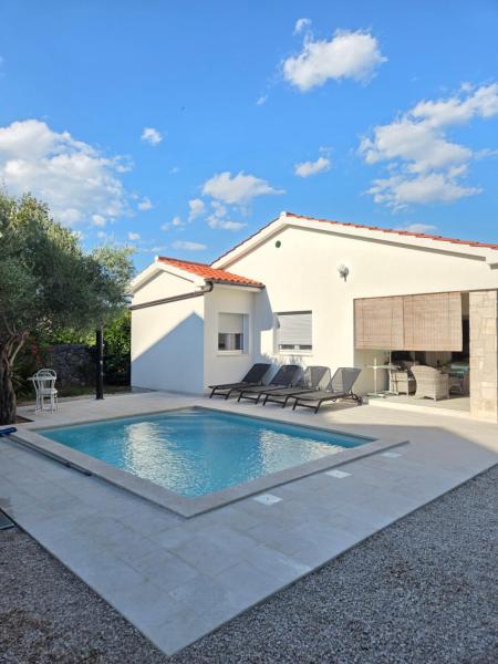 Villa Nevera, Rezervovat  Kvarner Islands hotely s bazénem, Bazén