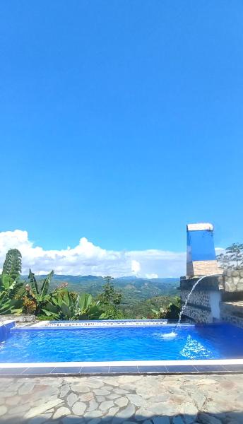 Villa Tikuna, Rezervovat  Lérida hotely s bazénem, Bazén