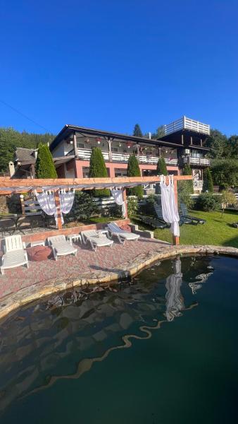 Порядна Ґаздиня, Rezervovat  Hotely v Ivano-Frankivsk s bazénem, Bazén