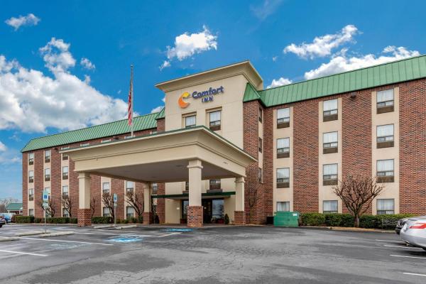 Comfort Inn Martinsburg, Rezervovat Hotel Martinsburg Západní Virginie