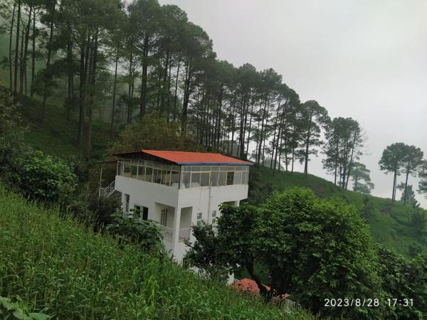 VAN MAHAL HIMALAYAS, Rezervovat  Bijni Uttarakhand