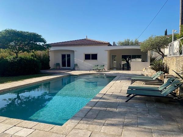 Villa de Pullis, Rezervovat  Poulx Languedoc-Roussillon