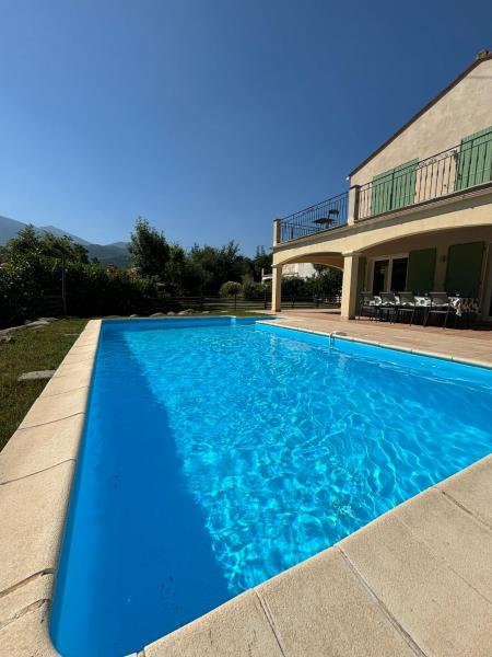 Villa Mimosa - Modern Villa with Private Pool & Mountain View, Rezervovat  Fuilla 