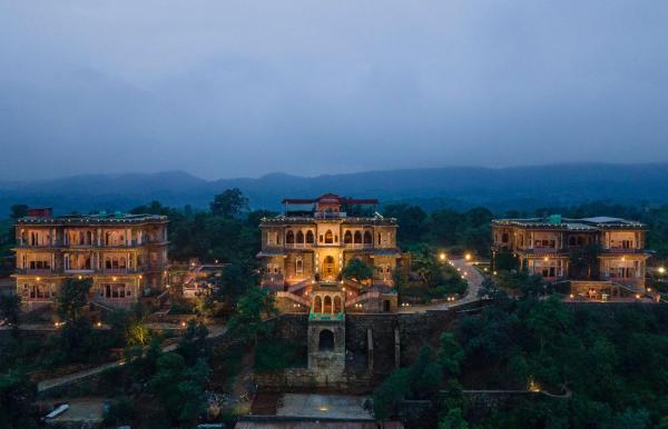 Shrisiddhpuram, Rezervovat  Hotely v Rajasthan s bazénem, Bazén