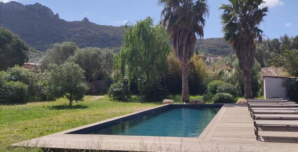 Villa Callochiusa avec piscine 15mn Bonifacio, Rezervovat  Figari South Corsica