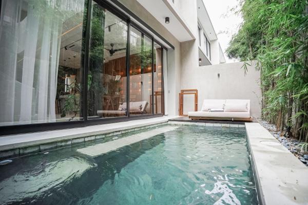 Suave Villa Canggu, Rezervovat  Badung hotely s bazénem, Bazén