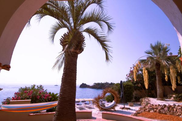 Villa de prestige en bord de mer dans la baie de Cannes, Rezervovat  Théoule-sur-Mer Alpes-Maritimes
