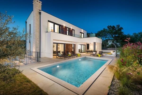 Villa Abarica by Villsy - with heated pool, sauna, jacuzzi, Rezervovat  Marasi Poreč Region