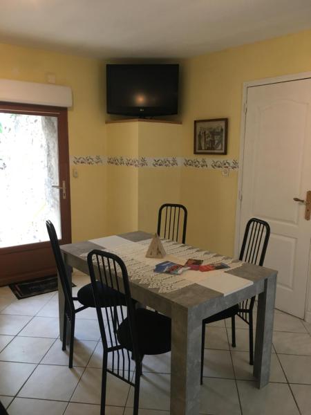 Épices au cœur du centre ville historique de Serignan, Rezervovat  Sérignan Hérault