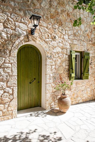 Lagadia Stone House, Rezervovat  Áyios Nikítas 