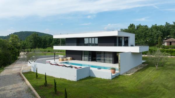 Beautiful She Luxury Villa with view in Groznjan, Rezervovat  Boškari Istrie