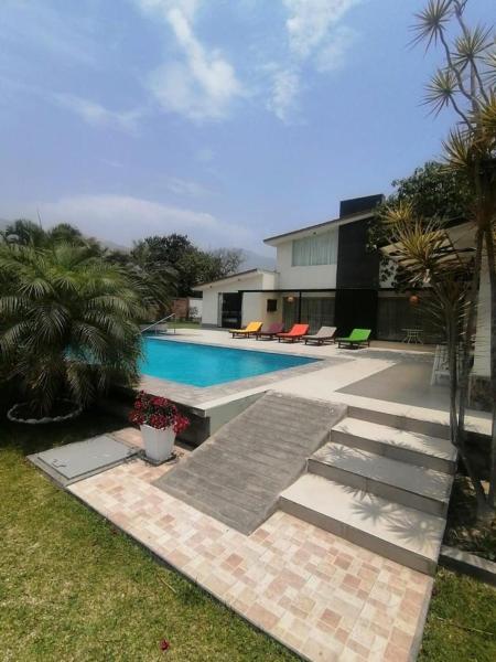 Villa La Chiquita - Privacidad para tu Grupo en Tres Encantadores Departamentos, Rezervovat  Provincia de Lima hotely s bazénem, Bazén
