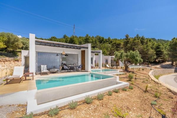Mellamare Luxury Suites, Rezervovat  Póndi Ionian Islands