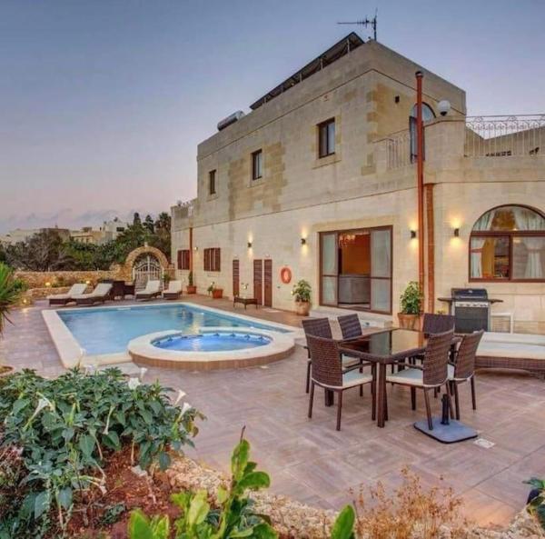Country Views Villa, Rezervovat Vila Victoria Gozo