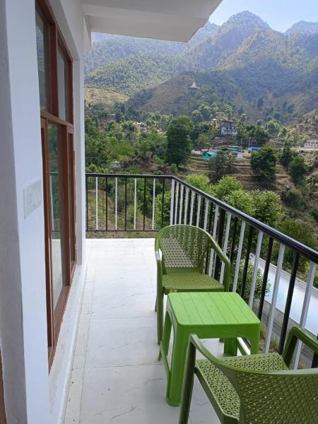Parvatiya Homestay, Rezervovat  Mussoorie Uttarakhand