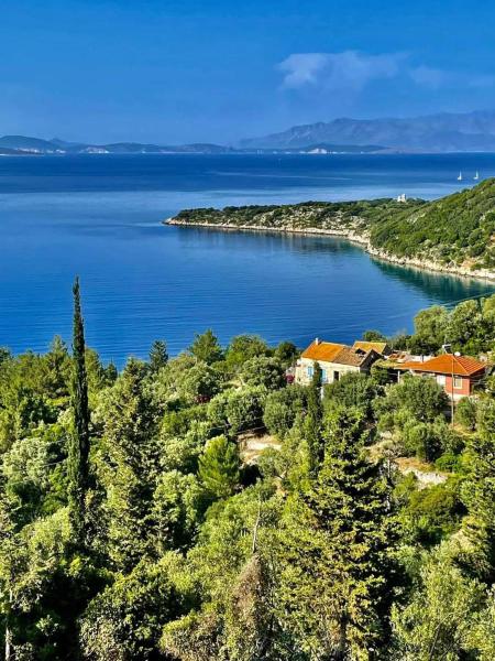 Villa Theodora, Rezervovat  Kiónion 