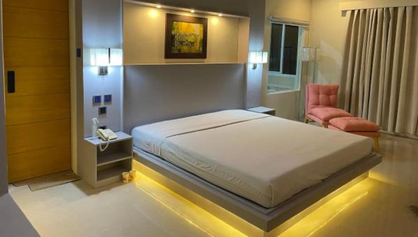 Pagadian Bay Plaza Hotel, Rezervovat  Pagadian Mindanao