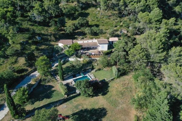 Villa au calme dans le Luberon avec piscine, Rezervovat  Cheval-Blanc hotely s bazénem, Bazén