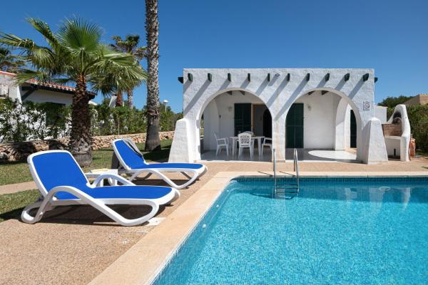 Villa Flor by 3VILLAS, Rezervovat  Cala en Bosch Menorca