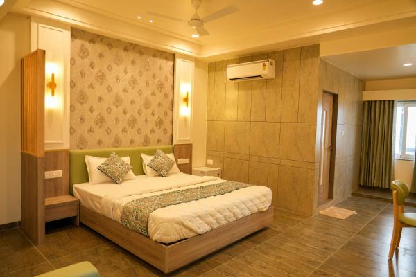 Hotel El Lujo, Rezervovat  Pālanpur Gujarat
