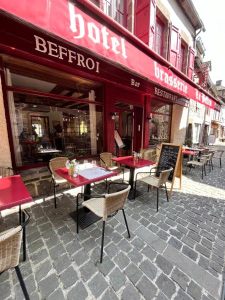 Hôtel Restaurant Le Beffroi, Rezervovat  Salers 