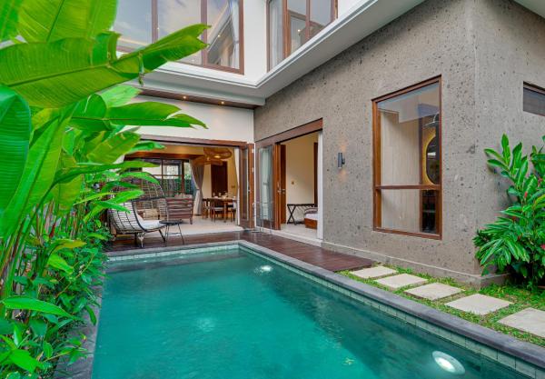 Queeno Villa Nusa Dua, Rezervovat  Bali hotely s bazénem, Bazén
