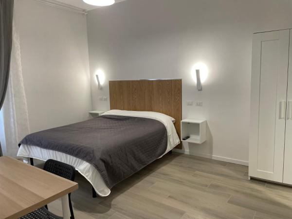B8 wang, Rezervovat Hotel Hotely v Lazio s parkováním, Parkování