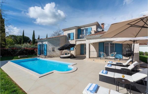 Villa Ladora, Rezervovat  Hotely v Poreč Riviera s bazénem, Bazén
