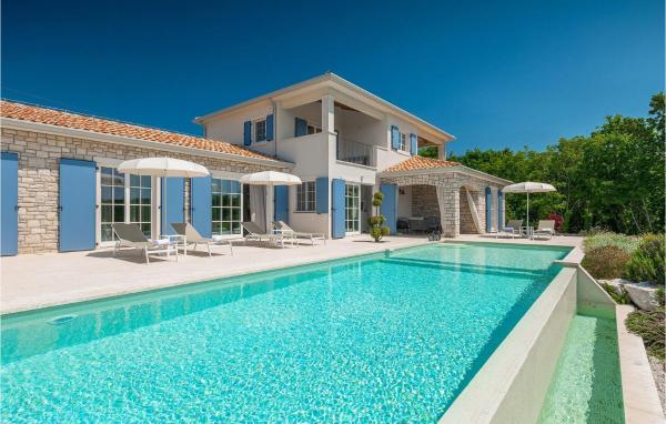Villa Carinzia, Rezervovat  Hotely v Poreč Riviera s bazénem, Bazén