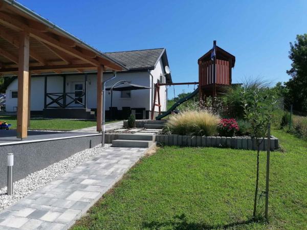 Holiday home in Fonyod - Balaton 43111, Rezervovat Rekreační dům Fonyód 