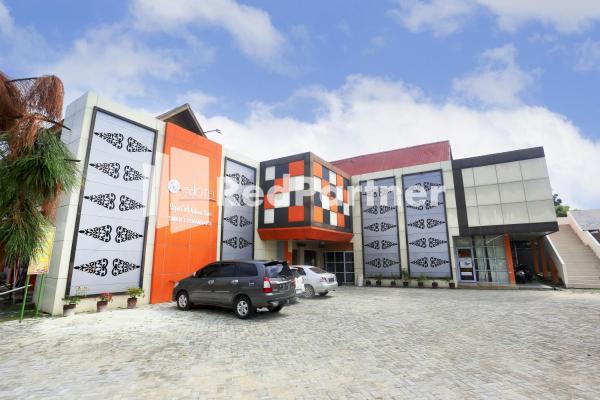 Edotel Syariah Nilam Sari Mitra RedDoorz, Rezervovat Hotel Sumatra hotely s parkováním, Parkování