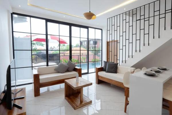 Cozy Seminyak Loft 3 Bedroom Private Villa, Rezervovat  Seminyak Badung