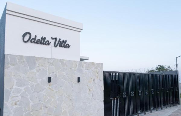 Odetta Villa Puncak - Kolam Renang Private, Rezervovat  Brujul West Java