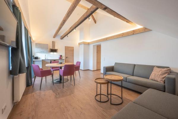 Pension BergMoment Ferienwohnungen oder Zimmer mit Frühstück, Rezervovat  Hotely v Bavorsko s parkováním, Parkování