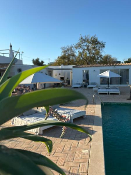 Quinta das Oliveiras, Rezervovat  Hotely v Algarve s parkováním, Parkování