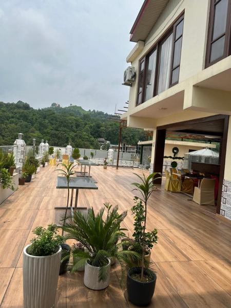Hotel Anant Restaurant And Bar, Rezervovat  Mandi Himachal Pradesh