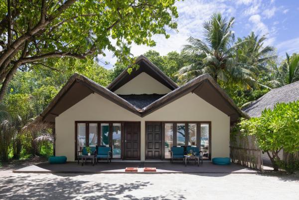 Beach Villa - The Maldives, Rezervovat  Kaafu Atoll hotely s bazénem, Bazén