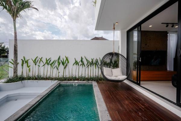 Tiny Villa Umalas - Minimalist 2BR close to Central Canggu, Rezervovat  Badung hotely s bazénem, Bazén