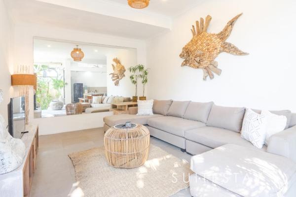Luxury 3 Bed Villa With Private Pool, Rezervovat  Canggu Badung