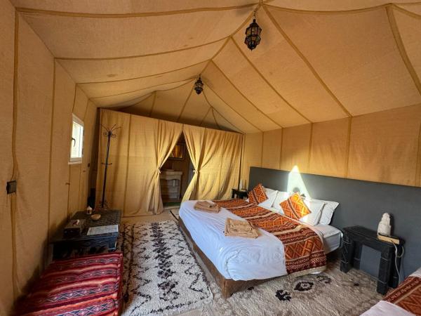 Hagra Luxury Camp Merzouga, Rezervovat Hotel Merzouga 