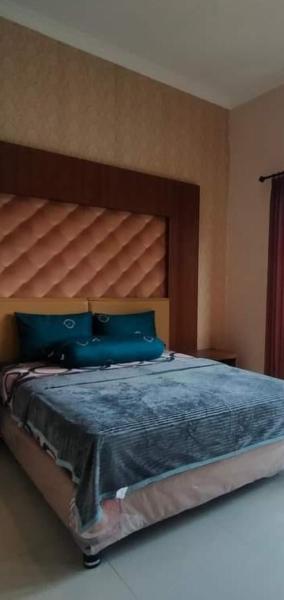 , Rezervovat  Sarangan East Java