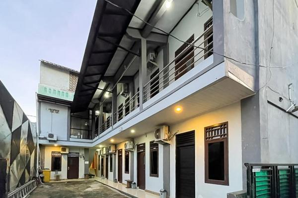 RedDoorz Syariah near Mall Of Serang, Rezervovat Hotel Kumprung Banten