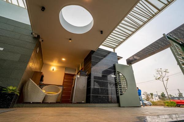 S R Spa Suites, Rezervovat  Maisúr 