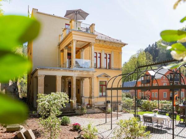 Villa Emma Comfortable holiday residence, Rezervovat  Žandov 