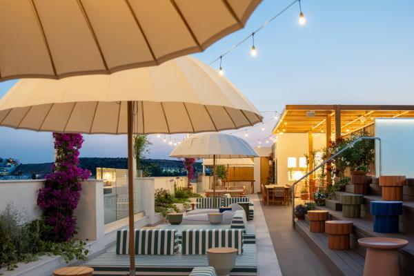 LIV & CO Suites & Villas, Rezervovat  Larnaca hotely s bazénem, Bazén
