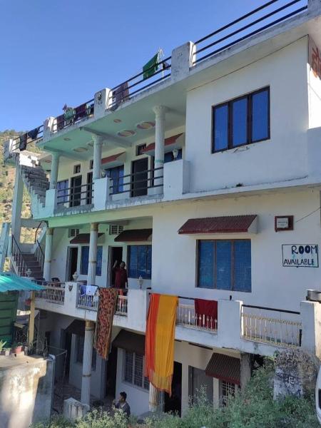 Hotel Rudraksh Inn , Barkot, Rezervovat  Hotely v Uttarakhand s parkováním, Parkování