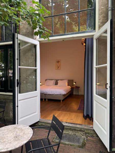 Barbera Guesthouse Hotel Apartments - Experience local life in the Old Centre, Rezervovat Apartmán Haarlem 