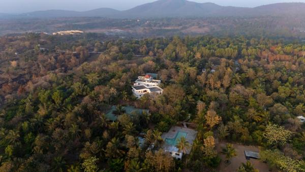 The Peacock Village Eco Resort & Spa, Rezervovat  Hotely v Bangalore s bazénem, Bazén