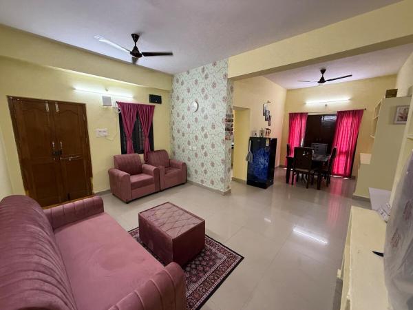KesarHomes 2BHK FlatNo201 2FLR 2BR AC Lift Kukatpally, Rezervovat  Hajdarábád 