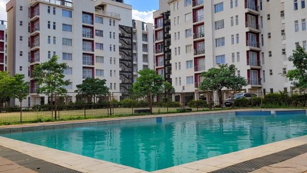 RoamFree 001, Rezervovat  Nairobi Hotely...